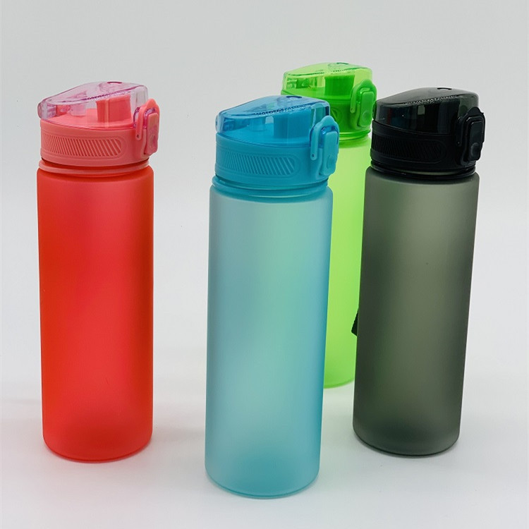 Botella de agua personalizada  - Sports Equipment With Names reseña y precio