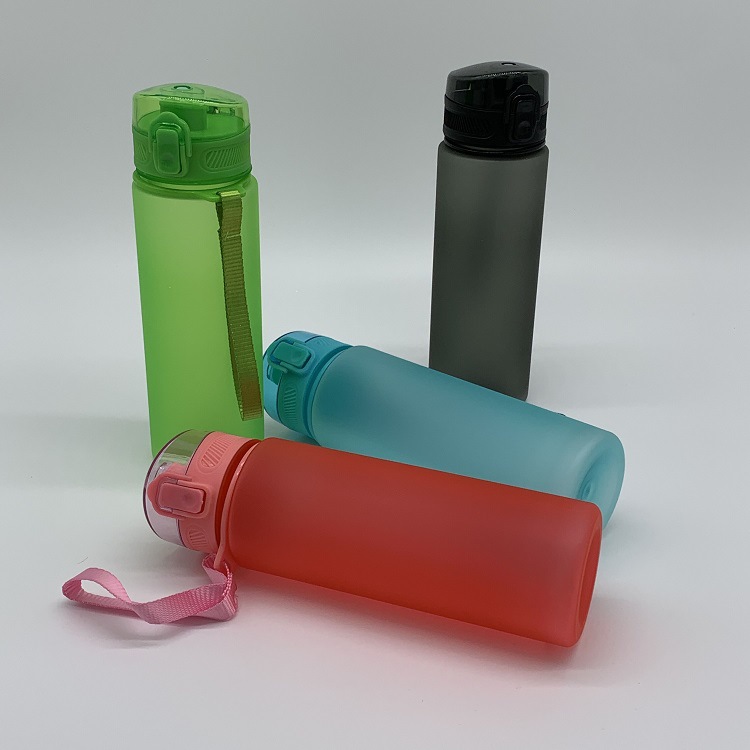 Botella de agua personalizada  - Sports Equipment With Names reseña y precio