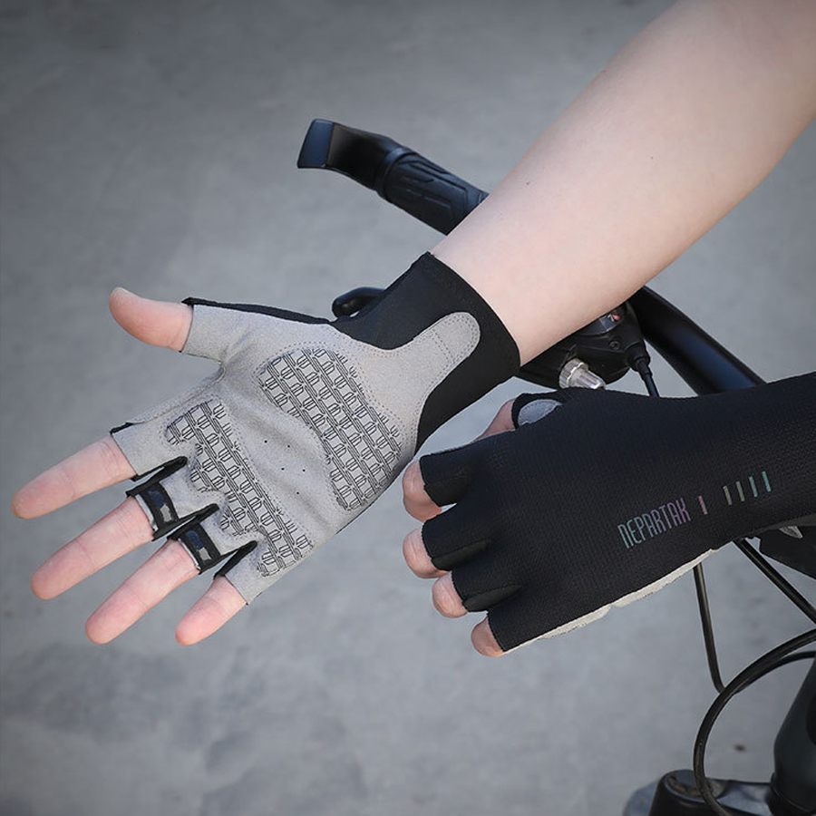 Nuevos guantes de ciclismo de  - Sports Equipment With Names reseña y precio
